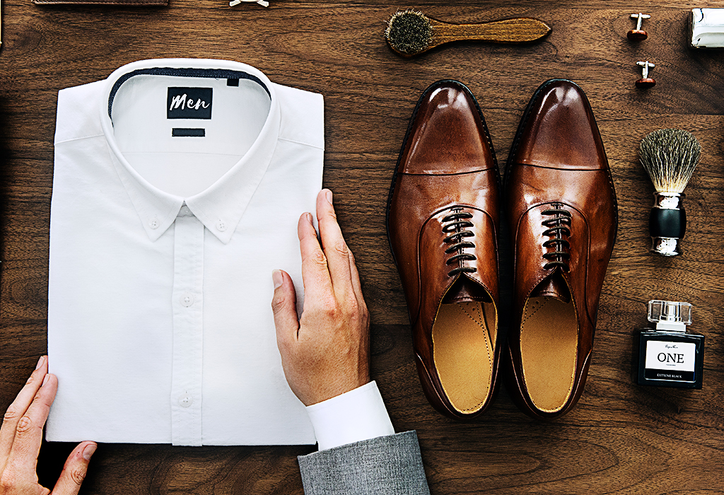 folding a dress shirt